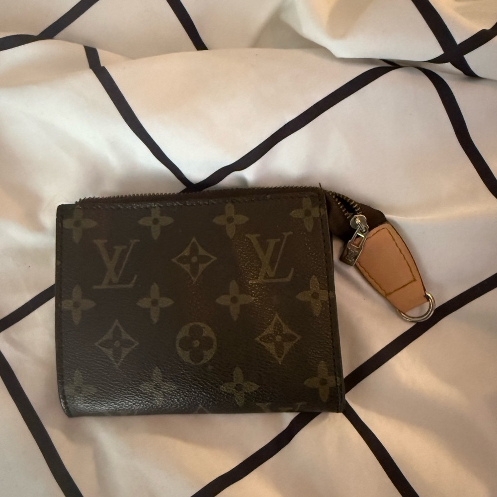 Louis Vuitton Monogram Canvas Pouch
